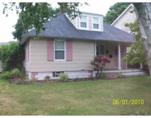 Unit for sale at 160 Main St, Fairhaven, MA 02719