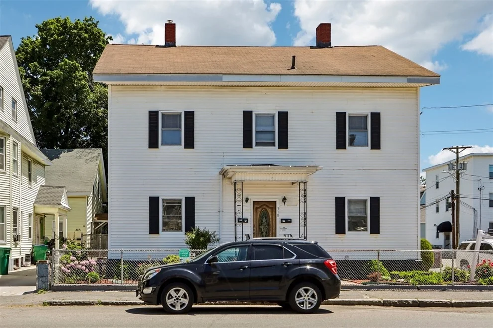 Unit for sale at 318 High St, Lowell, MA 01852