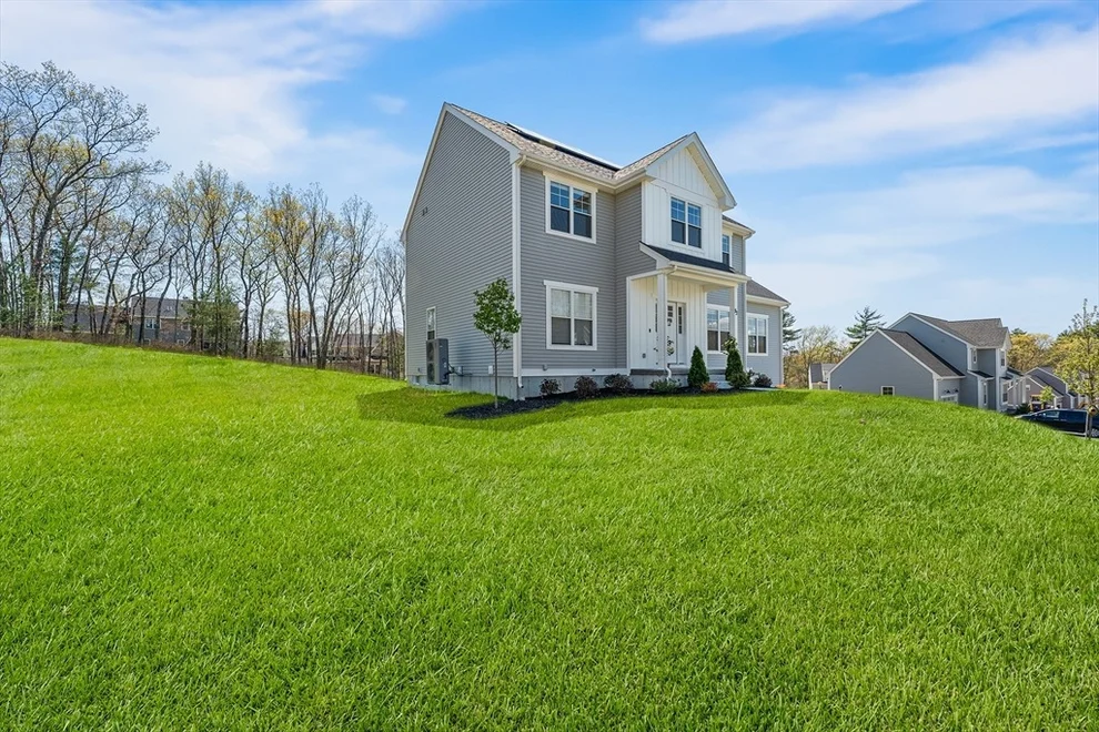 Unit for sale at 93 Mantell Rd, Uxbridge, MA 01569