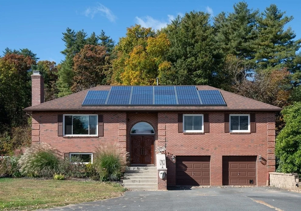 Unit for sale at 40 Cook Rd, Southampton, MA 01073