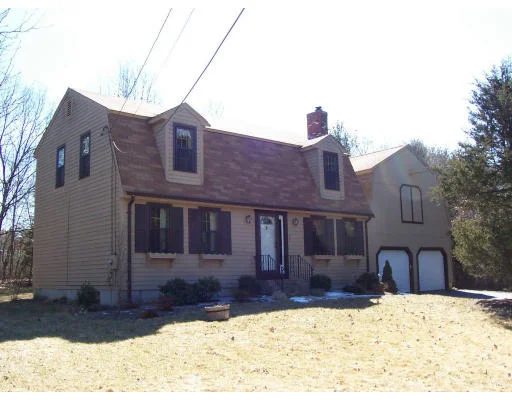 Unit for sale at 4 Shepardville Drive, Plainville, MA 02762