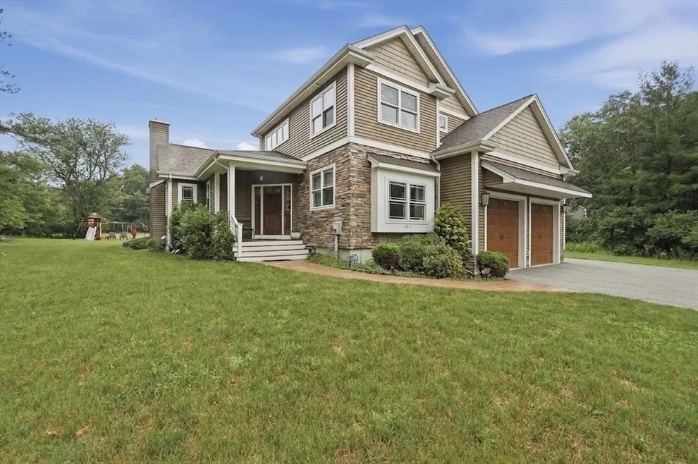 Unit for sale at 223 Tiffany St, Attleboro, MA 02703