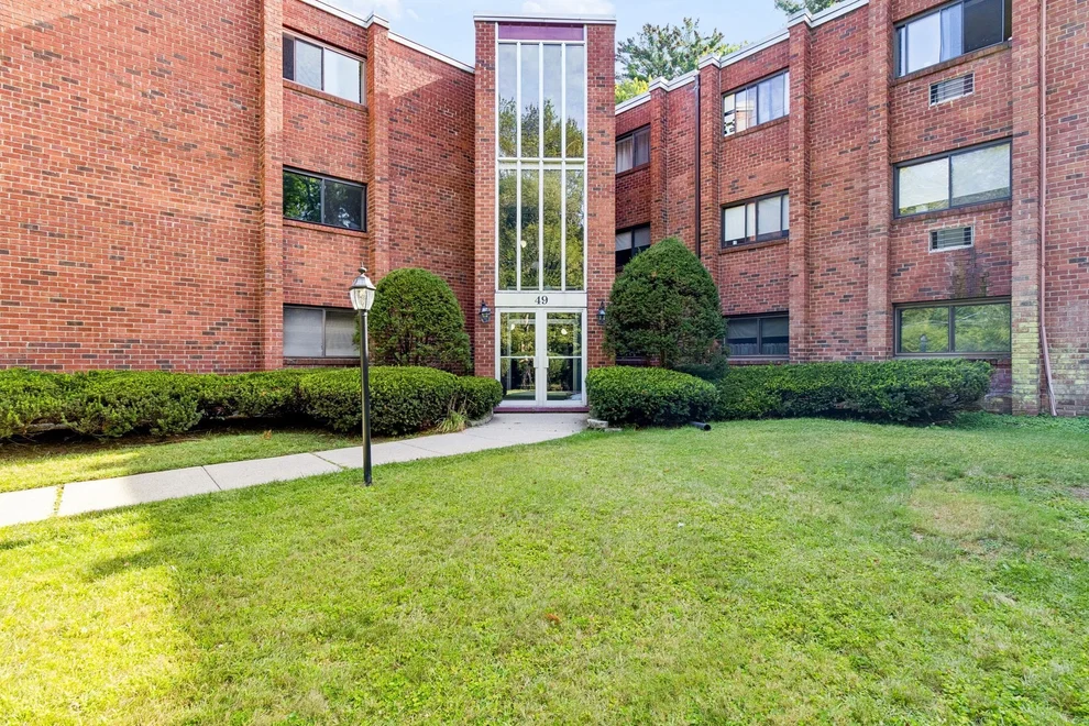 Unit for sale at 49 Windsor Dr, Holliston, MA 01746
