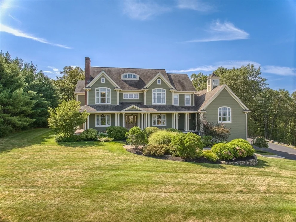 Unit for sale at 108 Oak Trail, Bolton, MA 01740