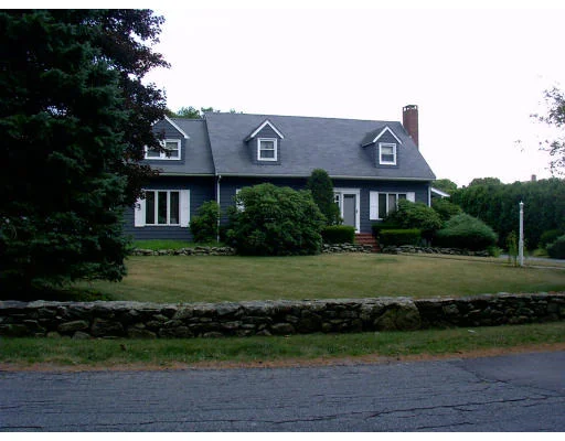 Unit for sale at 110 Mill St, Foxboro, MA 02035