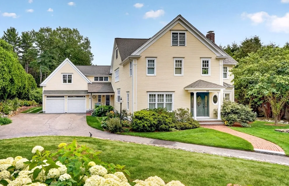 Unit for sale at 10 Rock Meadow Rd, Westwood, MA 02090