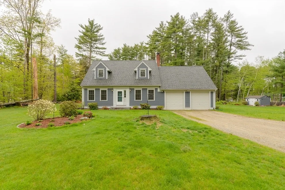 Unit for sale at 17 New Fitchburg Rd, Townsend, MA 01474