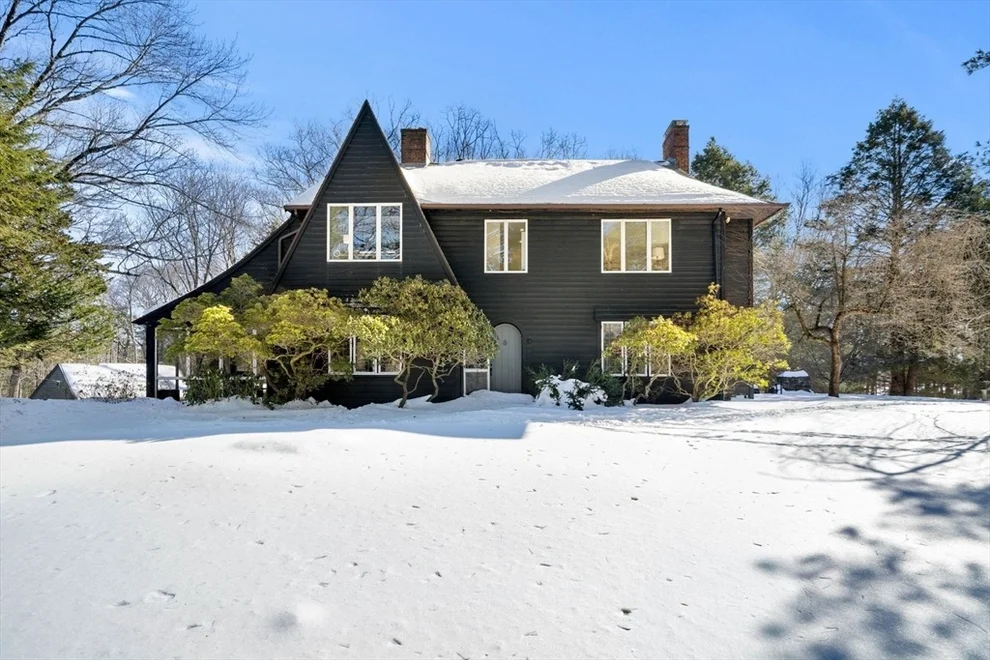 Unit for sale at 893 Highland St, Hamilton, MA 01982