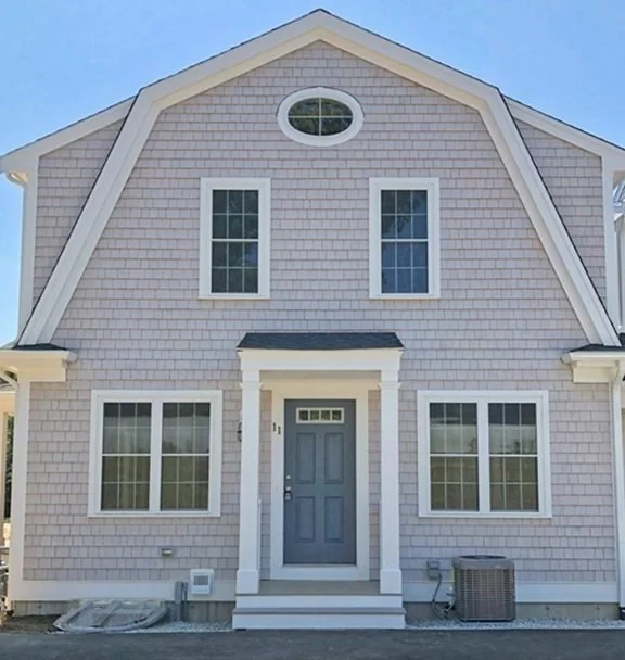 Unit for sale at 138 Elm St, Kingston, MA 02364