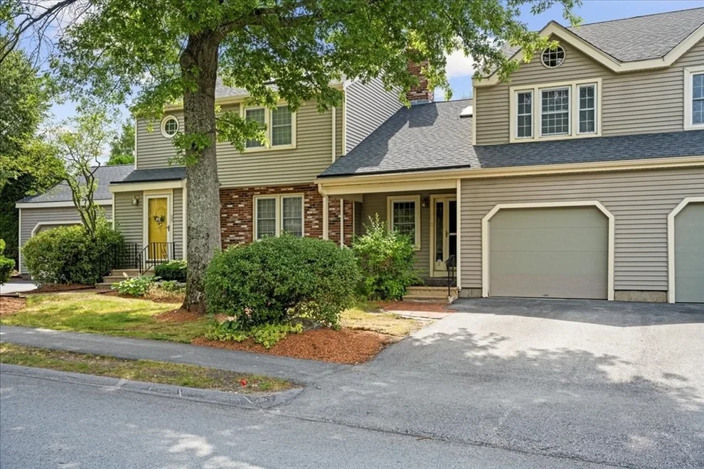 Unit for sale at 60 Harrington Farms Way, Shrewsbury, MA 01545