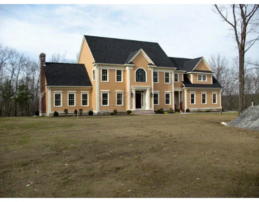 Unit for sale at 385 Green Street, Boylston, MA 01505