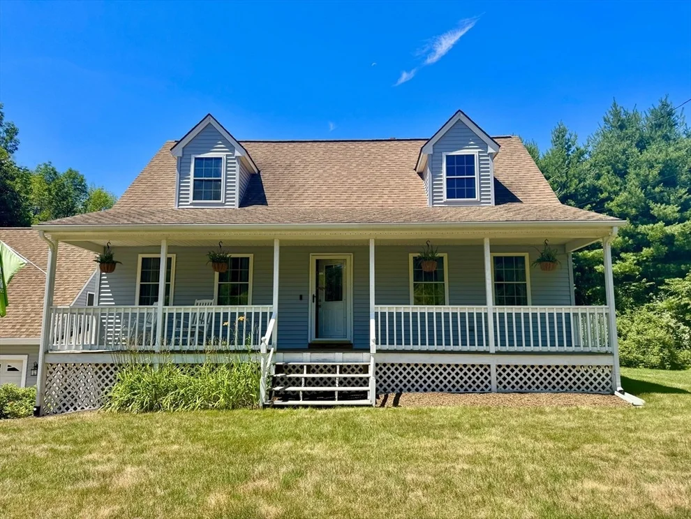 Unit for sale at 213 Cedar St, Sturbridge, MA 01518