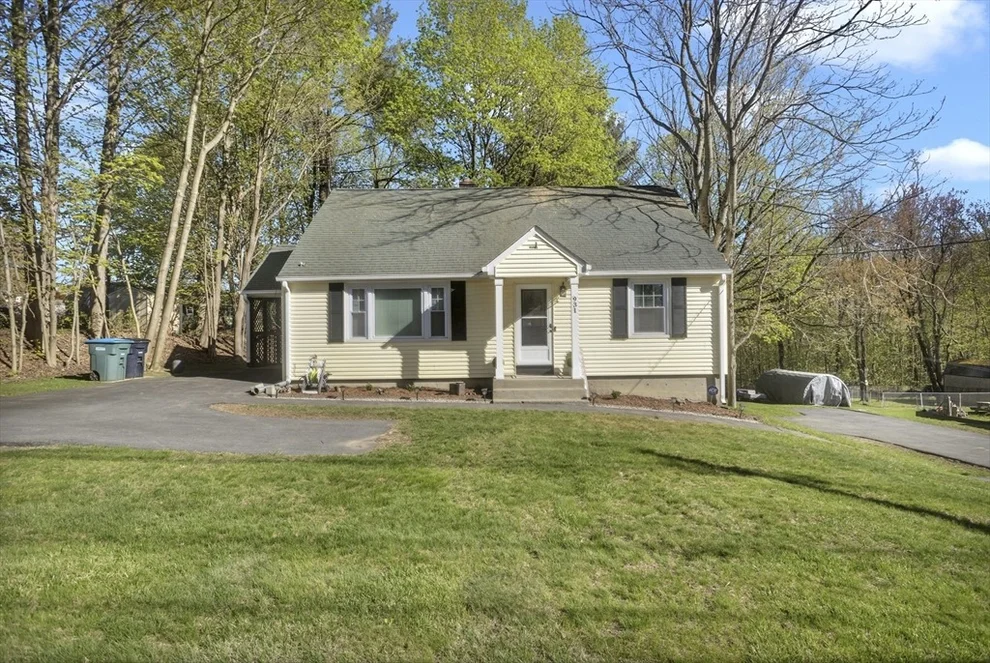 Unit for sale at 931 Stafford St, Leicester, MA 01524