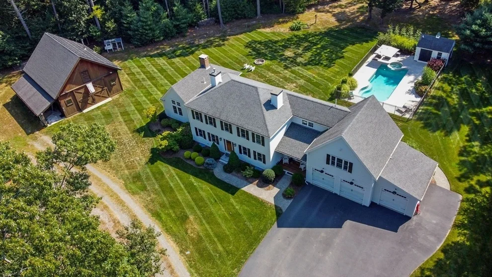 Unit for sale at 17 Sanger Rd, Duxbury, MA 02332
