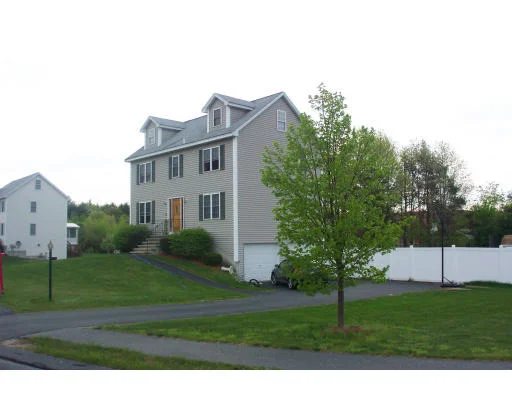 Unit for sale at 11 Shanpauly Dr, Billerica, MA 01821