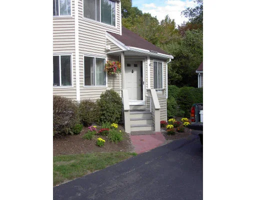 Unit for sale at 1274 Washington St, Weymouth, MA 02189