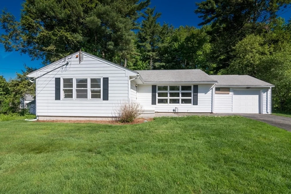 Unit for sale at 150 Porter Rd, East Longmeadow, MA 01028
