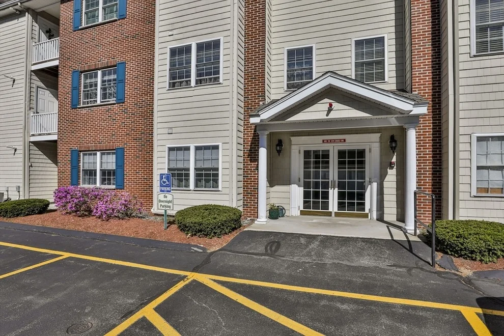Unit for sale at 122 Eagle Dr, Tewksbury, MA 01876
