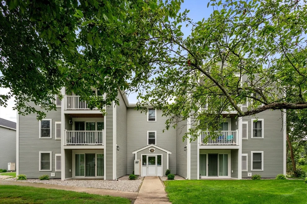 Unit for sale at 7 Marc Dr, Plymouth, MA 02360