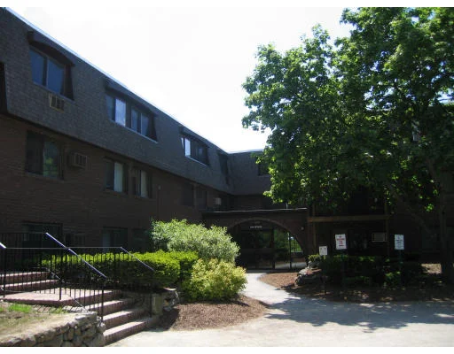 Unit for sale at 688 Boston Post Rd(Rte 20), Marlborough, MA 01752