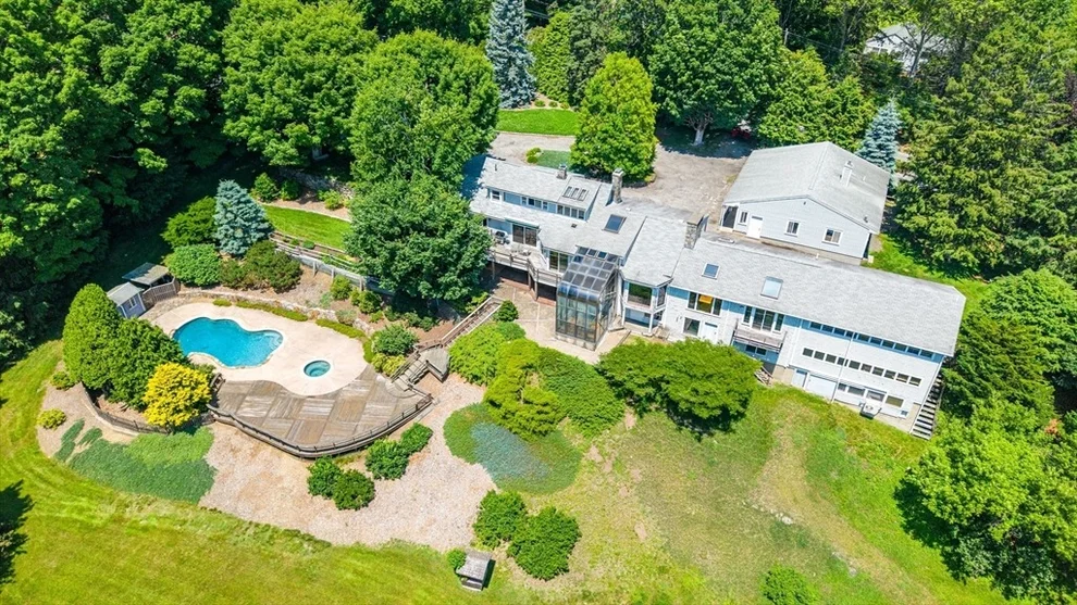 Unit for sale at 32 Everett St, Sherborn, MA 01770