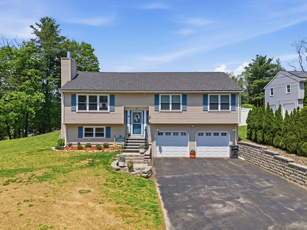Unit for sale at 2 Paradise Ln, Haverhill, MA 01830