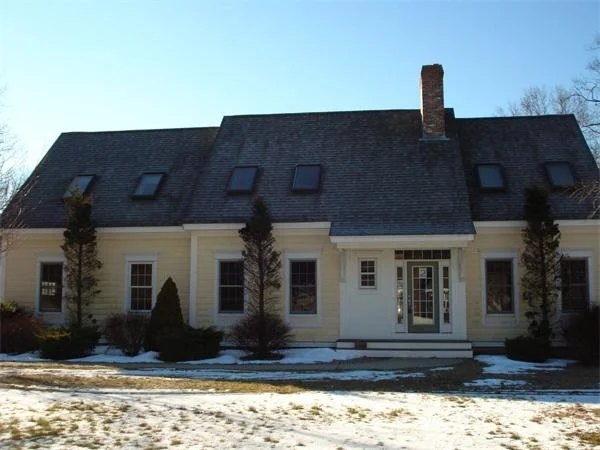 Unit for sale at 2 Curzondale Ct, Newburyport, MA 01950