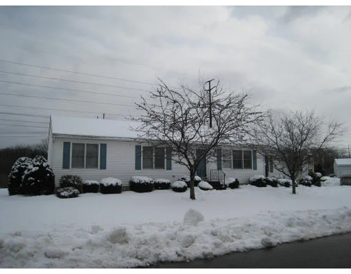Unit for sale at 9 Meadowsweet, Shrewsbury, MA 01545