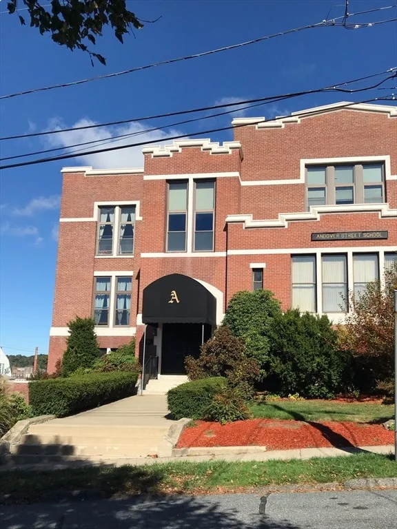 Unit for sale at 25 Andover St, Worcester, MA 01606