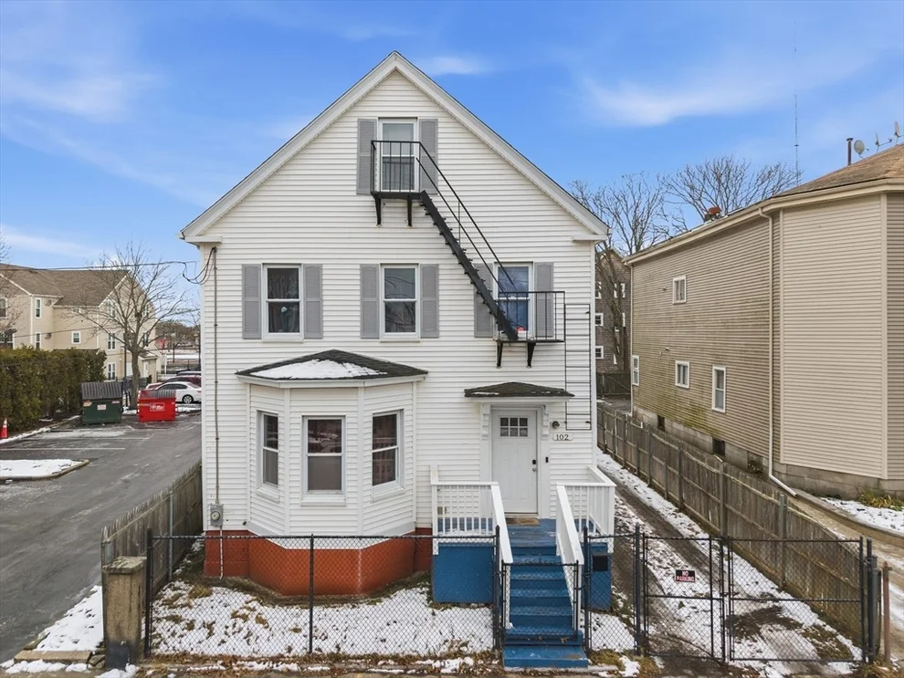 Unit for sale at 102 Acushnet Ave, New Bedford, MA 02740