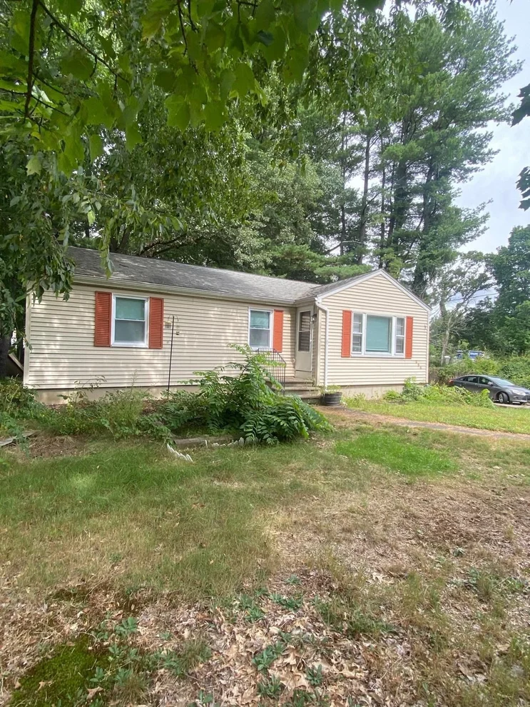 Unit for sale at 266 Lowell St, Wilmington, MA 01887