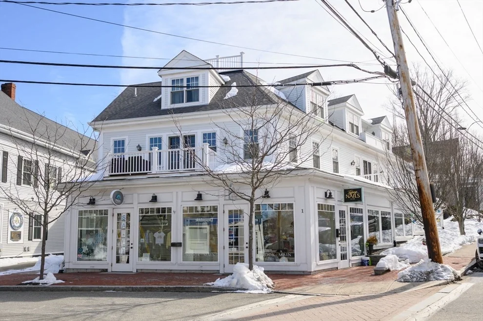 Unit for sale at 3 Brook St, Cohasset, MA 02025