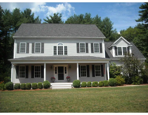 Unit for sale at 5 Broken Tree, Medway, MA 02053