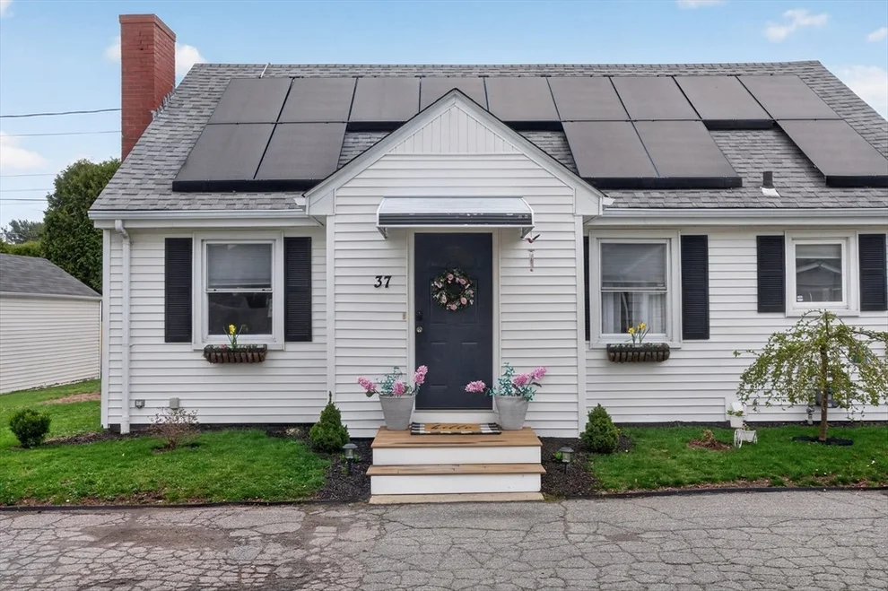 Unit for sale at 37 Blakely Ct, Fall River, MA 02720