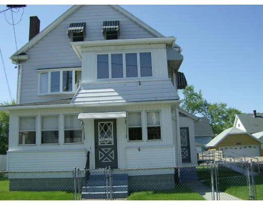 Unit for sale at 50-52 Brookline Ave, Holyoke, MA 01040