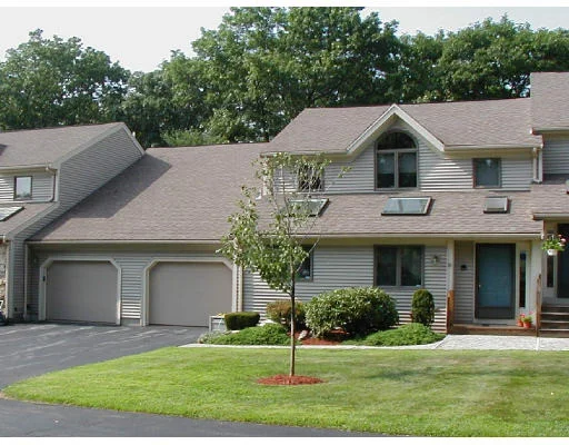 Unit for sale at 6 Dogwood Circle, Franklin, MA 02038