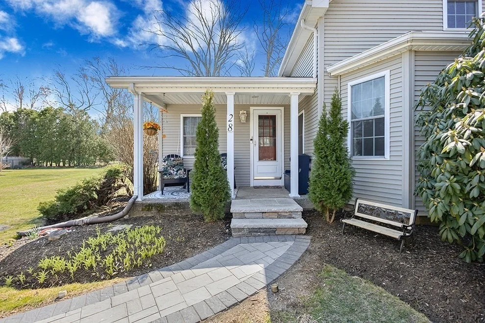 Unit for sale at 28 Deanville Rd, Attleboro, MA 02703