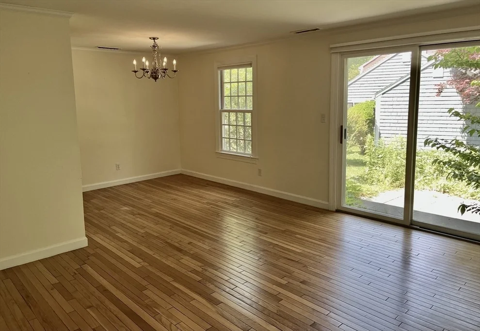 Unit for sale at 53 Jericho Rd, Weston, MA 02493