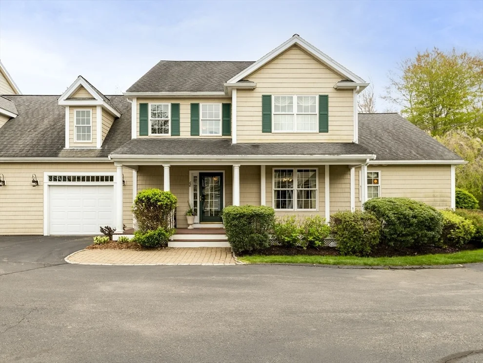 Unit for sale at 68 Elm St, Kingston, MA 02364