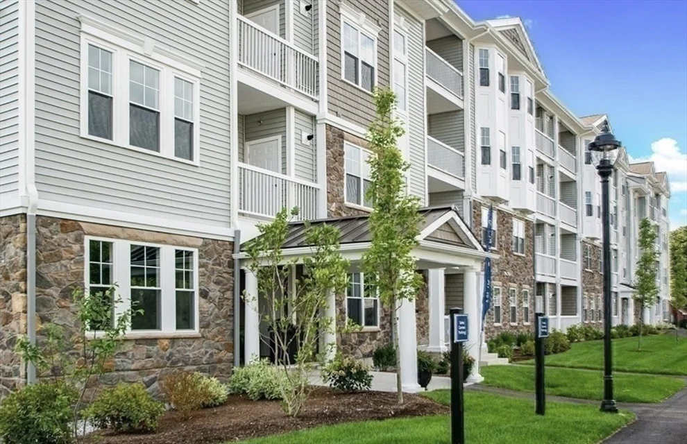 Unit for sale at 300 Martins Landing, North Reading, MA 01864
