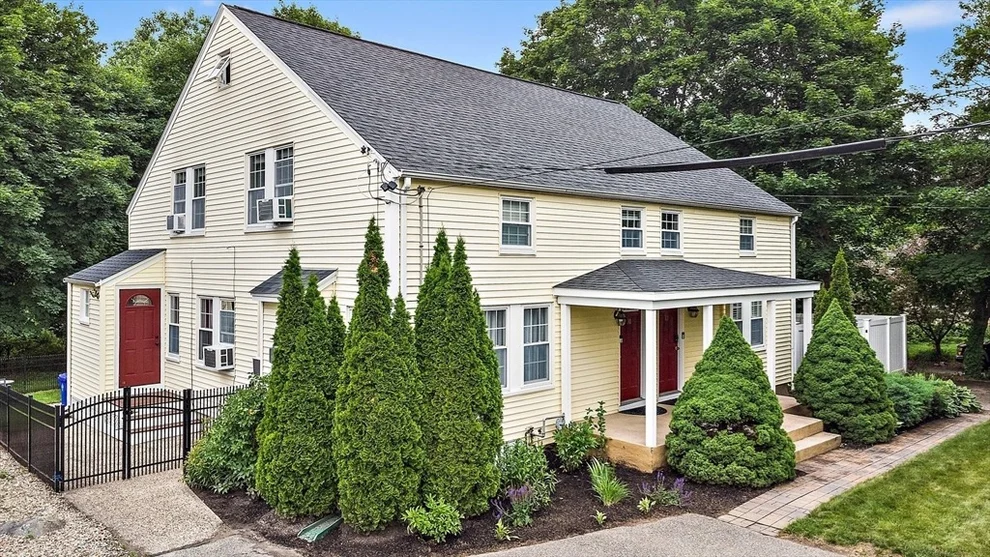 Unit for sale at 10 Carlisle Rd, Bedford, MA 01730
