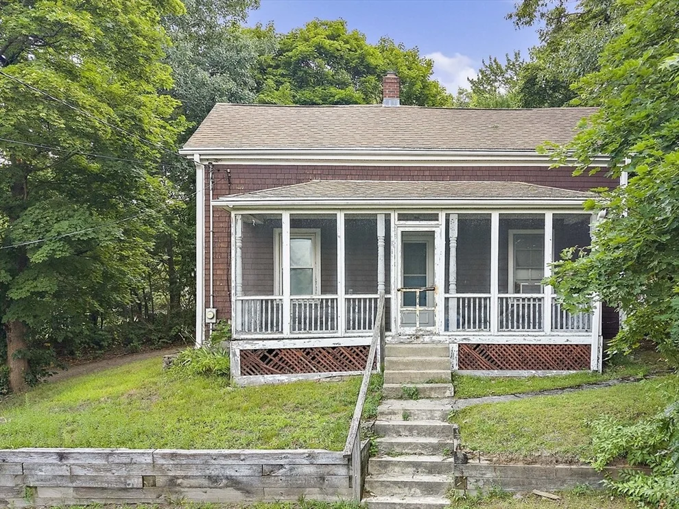 Unit for sale at 59 Sherwood St, Dedham, MA 02026