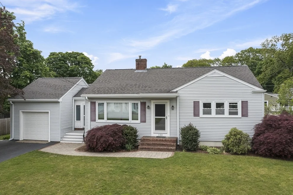 Unit for sale at 122 Park St, Mansfield, MA 02048
