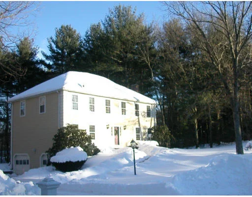 Unit for sale at 141 Stonecleave Road, North Andover, MA 01845