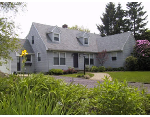 Unit for sale at 168 Beacon St., Marblehead, MA 01945