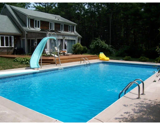 Unit for sale at 20 Stagecoach Rd, Duxbury, MA 02332
