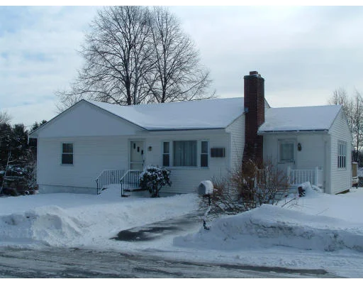 Unit for sale at 15 Oakhill Drive, Methuen, MA 01844