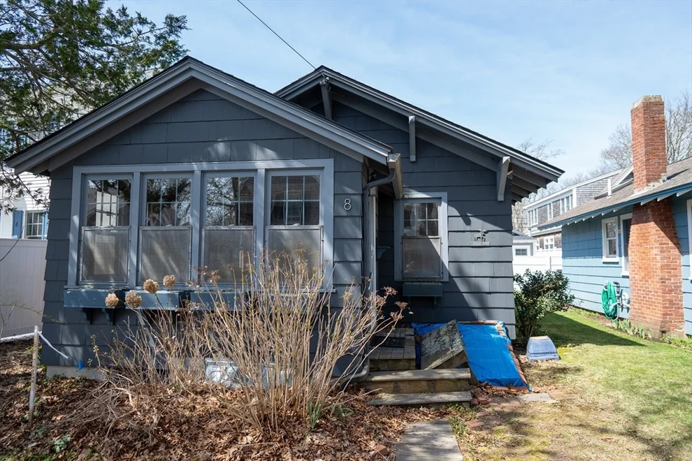 Unit for sale at 8 Essex Pl, Harwich, MA 02646
