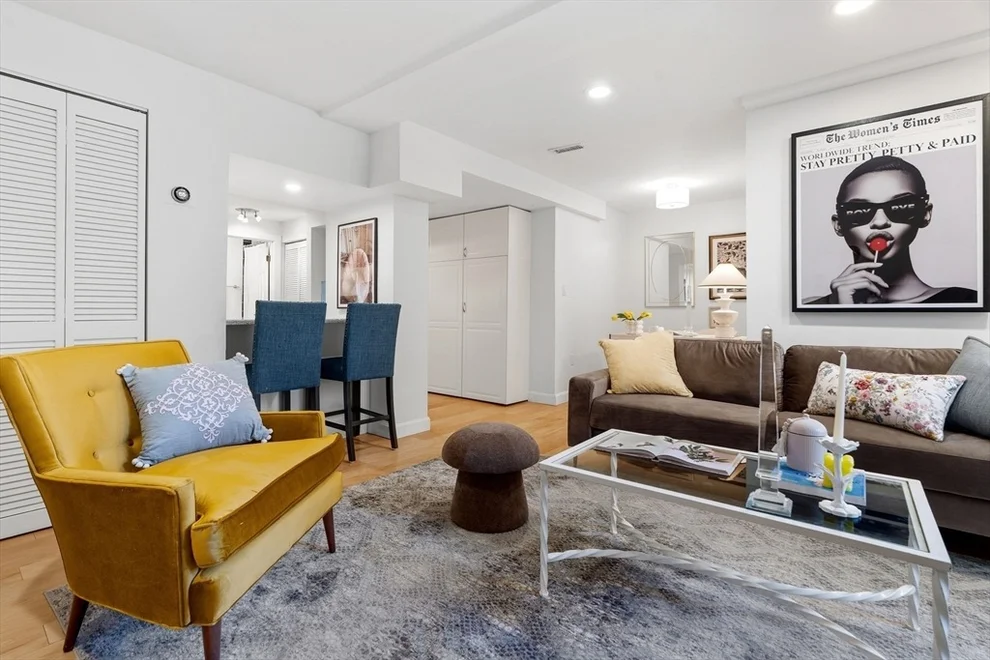 Unit for sale at 97 Sewall Ave, Brookline, MA 02446