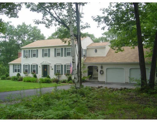 Unit for sale at 53 Dogwood Rd North, Hubbardston, MA 01452